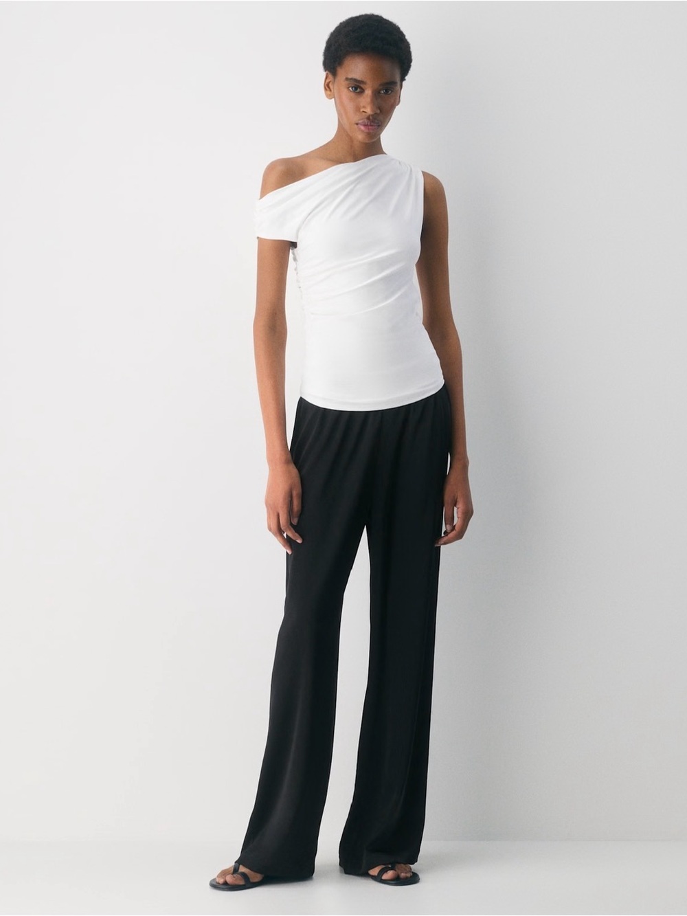Aritzia Smooth Matter Gallery Top like new